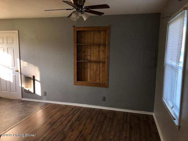 5083 Peck Pike Road Milton, KY 40045 - Photo 6 of 13 IMG_4062