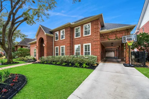 $869,000 | 3110 Hickory Run Drive, Sugar Land, TX 77479