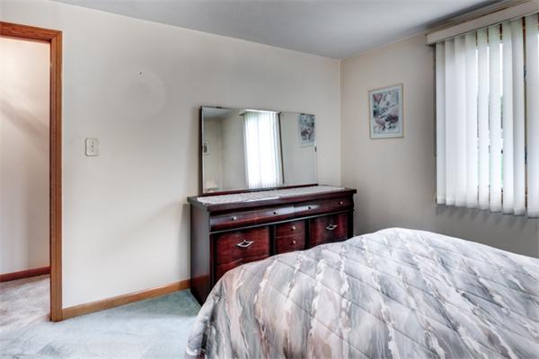 53 Elizabeth Road Billerica, MA 01821 - Photo 17 of 28 Gallery Image 17