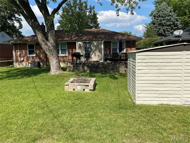 $1,745 | 9432 Eucalyptus Drive, Affton, MO 63123