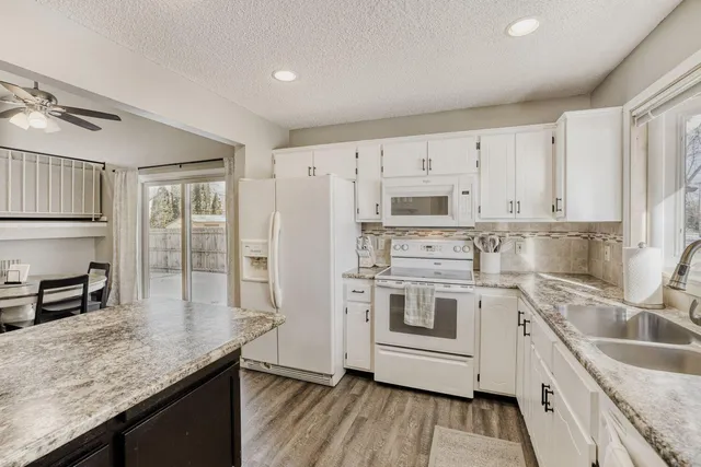 $399,900 | 9050 Janero Avenue South, Cottage Grove, MN 55016