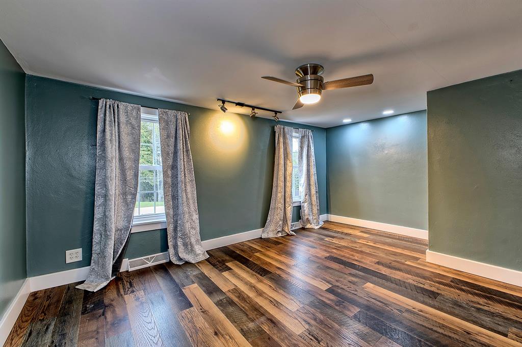 805 Meadowbrook Road Trafford, PA 15085 - Photo 12 of 27 Primary Bedroom