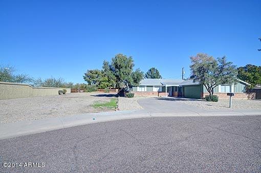 3336 East Cochise Road Phoenix, AZ 85028 - Photo 6 of 18 Front
