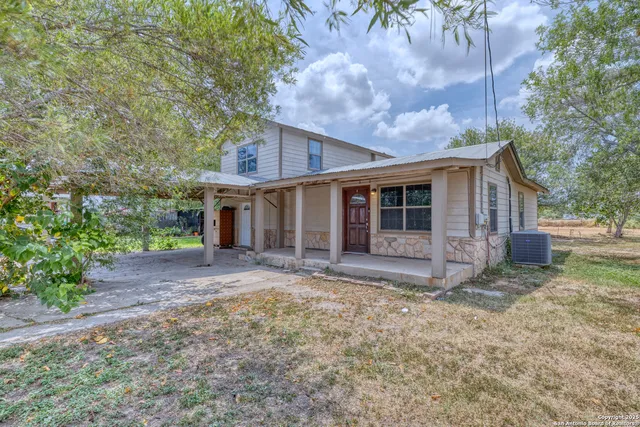 $150,000 | 98 Guayacan Street, Carrizo Springs, TX 78834