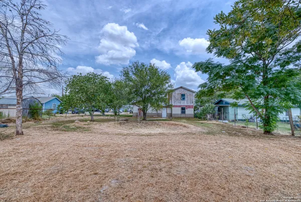 $140,000 | 98 Guayacan Street, Carrizo Springs, TX 78834