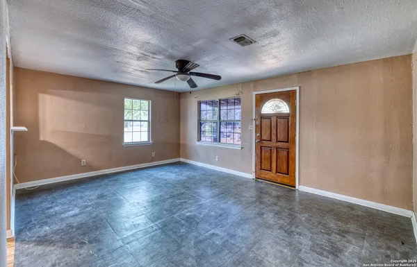 $140,000 | 98 Guayacan Street, Carrizo Springs, TX 78834