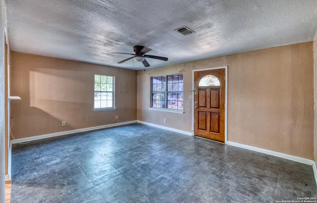 $150,000 | 98 Guayacan Street, Carrizo Springs, TX 78834