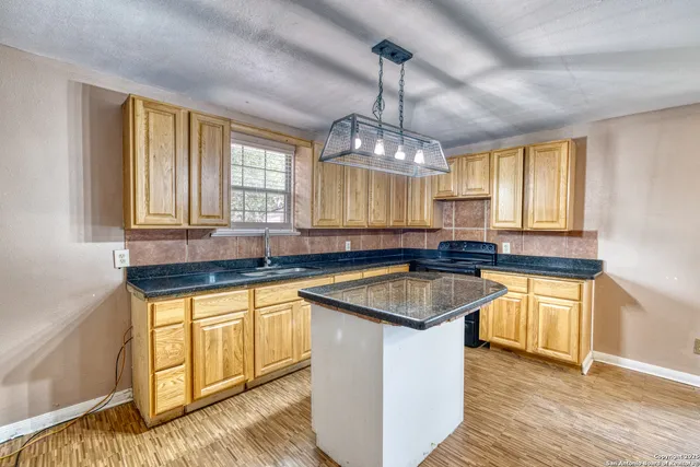 $150,000 | 98 Guayacan Street, Carrizo Springs, TX 78834