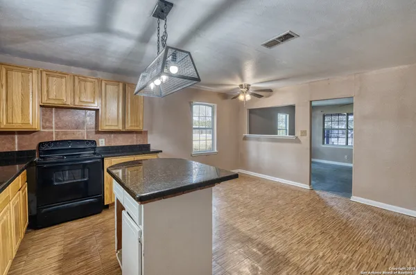 $140,000 | 98 Guayacan Street, Carrizo Springs, TX 78834