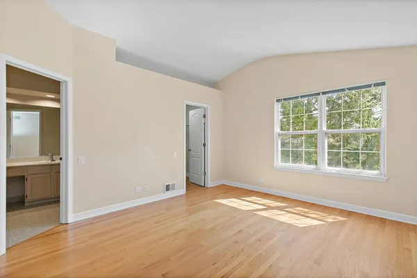 $399,777 | 1415 Diamond Drive, Hoffman Estates, IL 60192