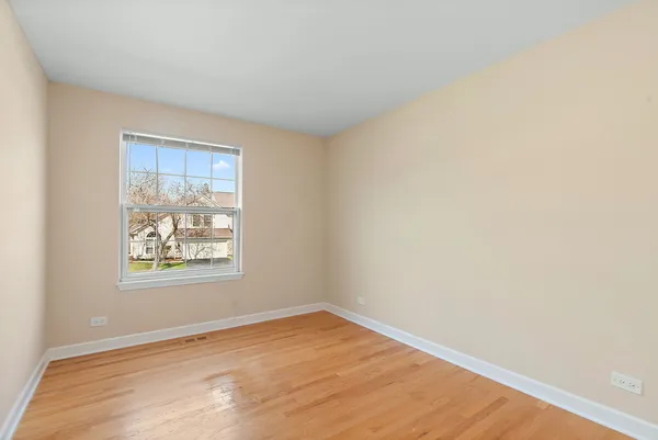 $399,777 | 1415 Diamond Drive, Hoffman Estates, IL 60192