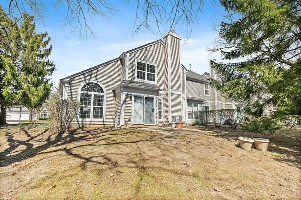 $399,777 | 1415 Diamond Drive, Hoffman Estates, IL 60192
