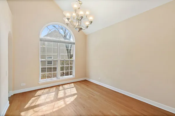 $399,777 | 1415 Diamond Drive, Hoffman Estates, IL 60192
