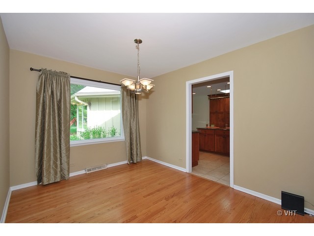 4N554 Klein Road West Chicago, IL 60185 - Photo 5 of 10