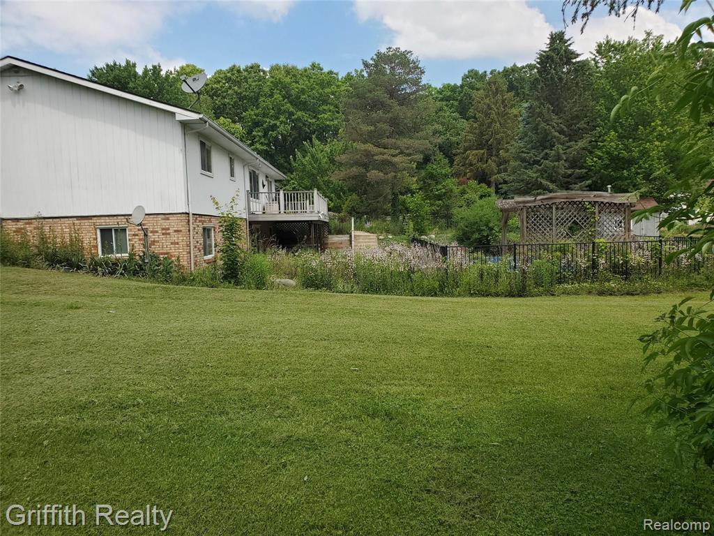 4776 Mack Road Howell, MI 48855 - Photo 7 of 29