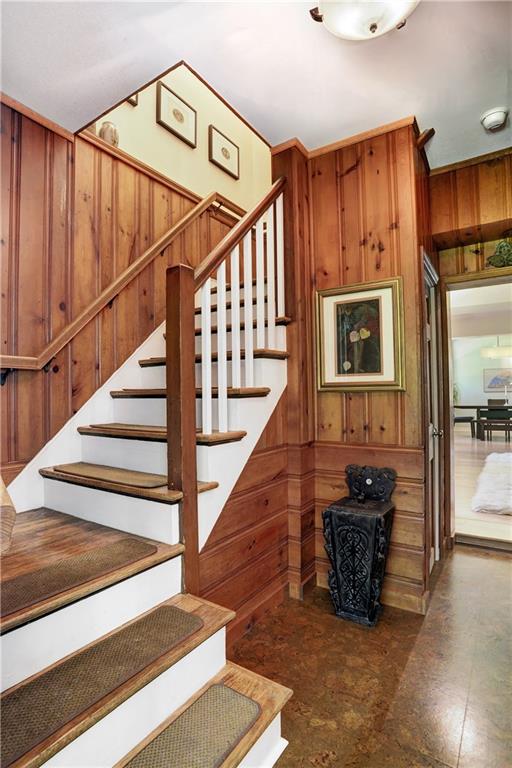 348 Scaife Road Sewickley, PA 15143 - Photo 13 of 25 a view of entryway and hall