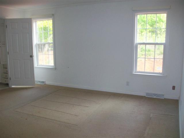 220 Sawmill Road Marietta, SC 29661 - Photo 4 of 7