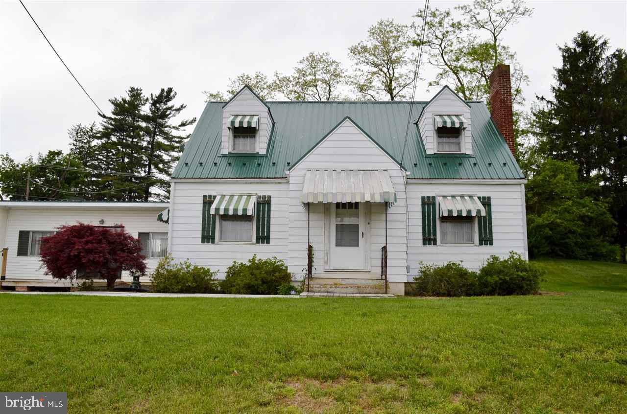 2597 Walnut Bottom Road Carlisle, PA 17015 - Photo 2 of 11 Gallery Image 2