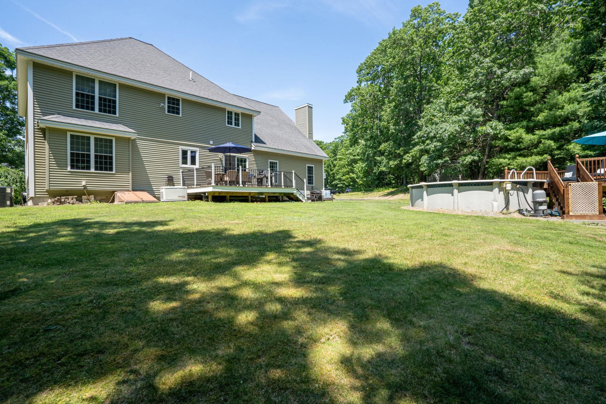 74 Stonepost Road Pelham, NH 03076 - Photo 27 of 38