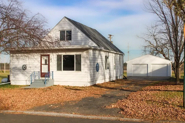 $139,000 | 108 North Secor Street, Bricelyn, MN 56014