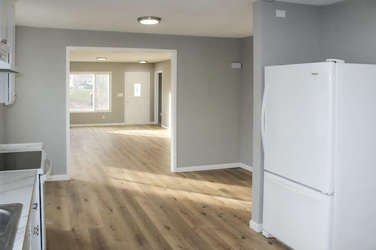 108 North Secor Street Bricelyn, MN 56014 - Photo 6 of 17