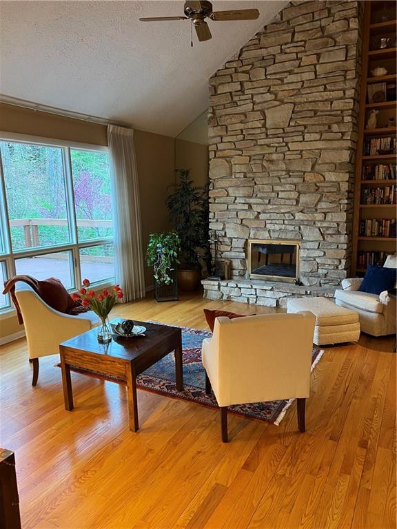 220 Shenot Road Wexford, PA 15090 - Photo 4 of 24 Gallery Image 4