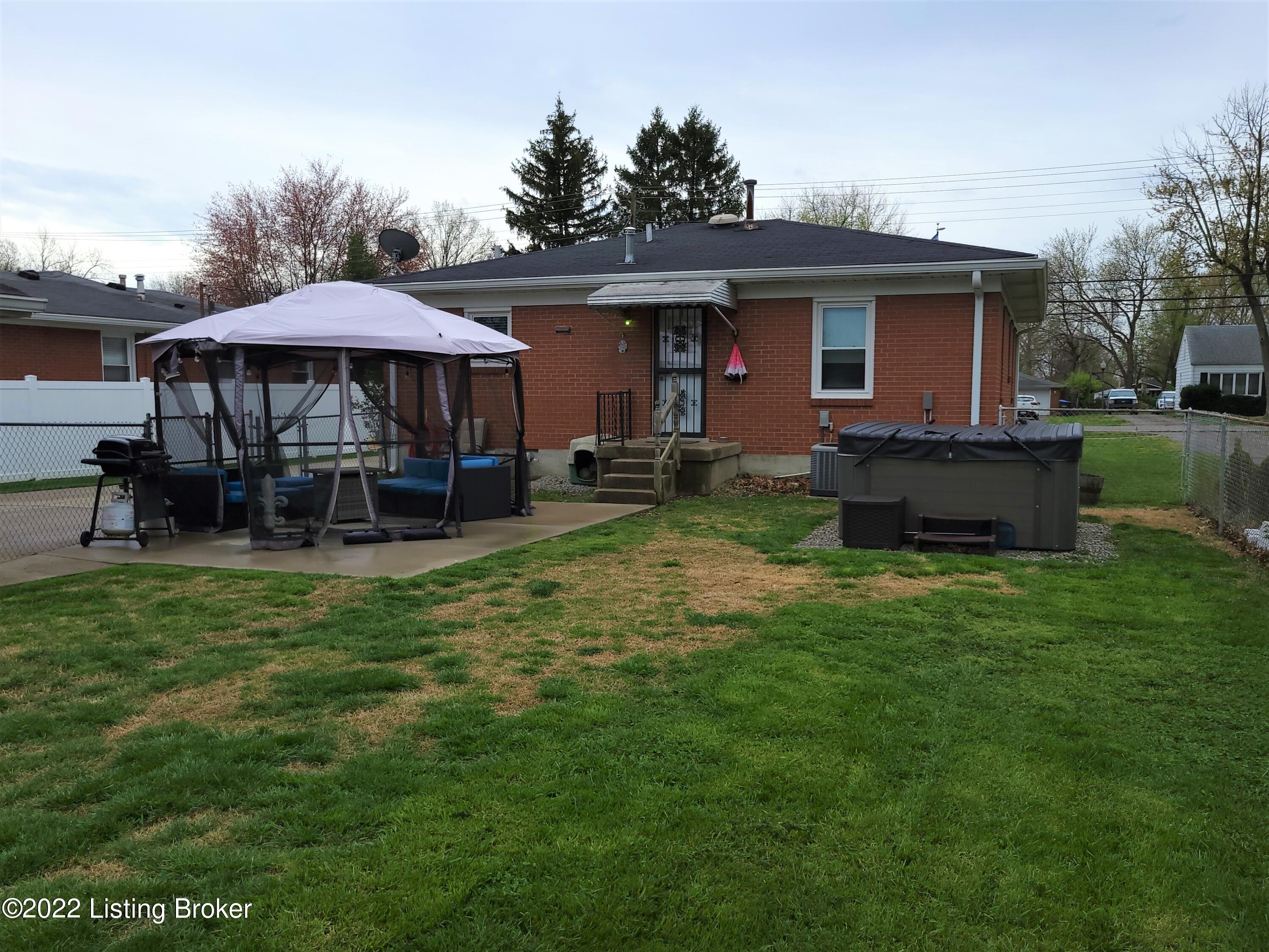 4907 Maryman Road Louisville, KY 40258 - Photo 6 of 42 Backyard