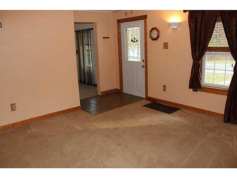 1728 Raccoon Run Road Monongahela, PA 15063 - Photo 8 of 21 Living Room.