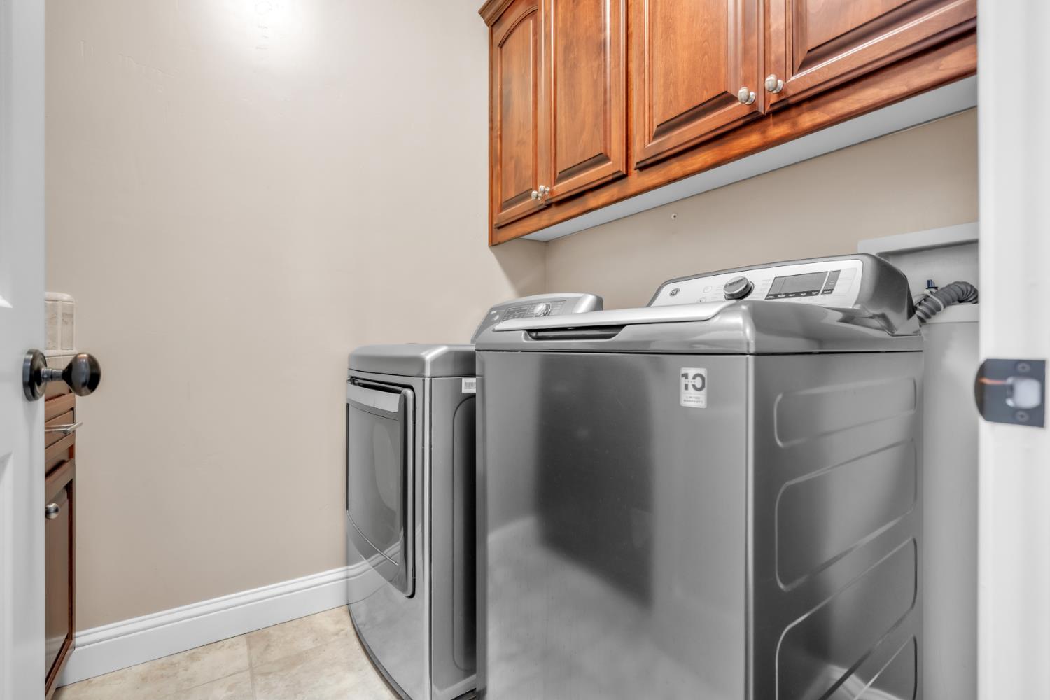 8654 Bradshaw Road Elk Grove, CA 95624 - Photo 27 of 39