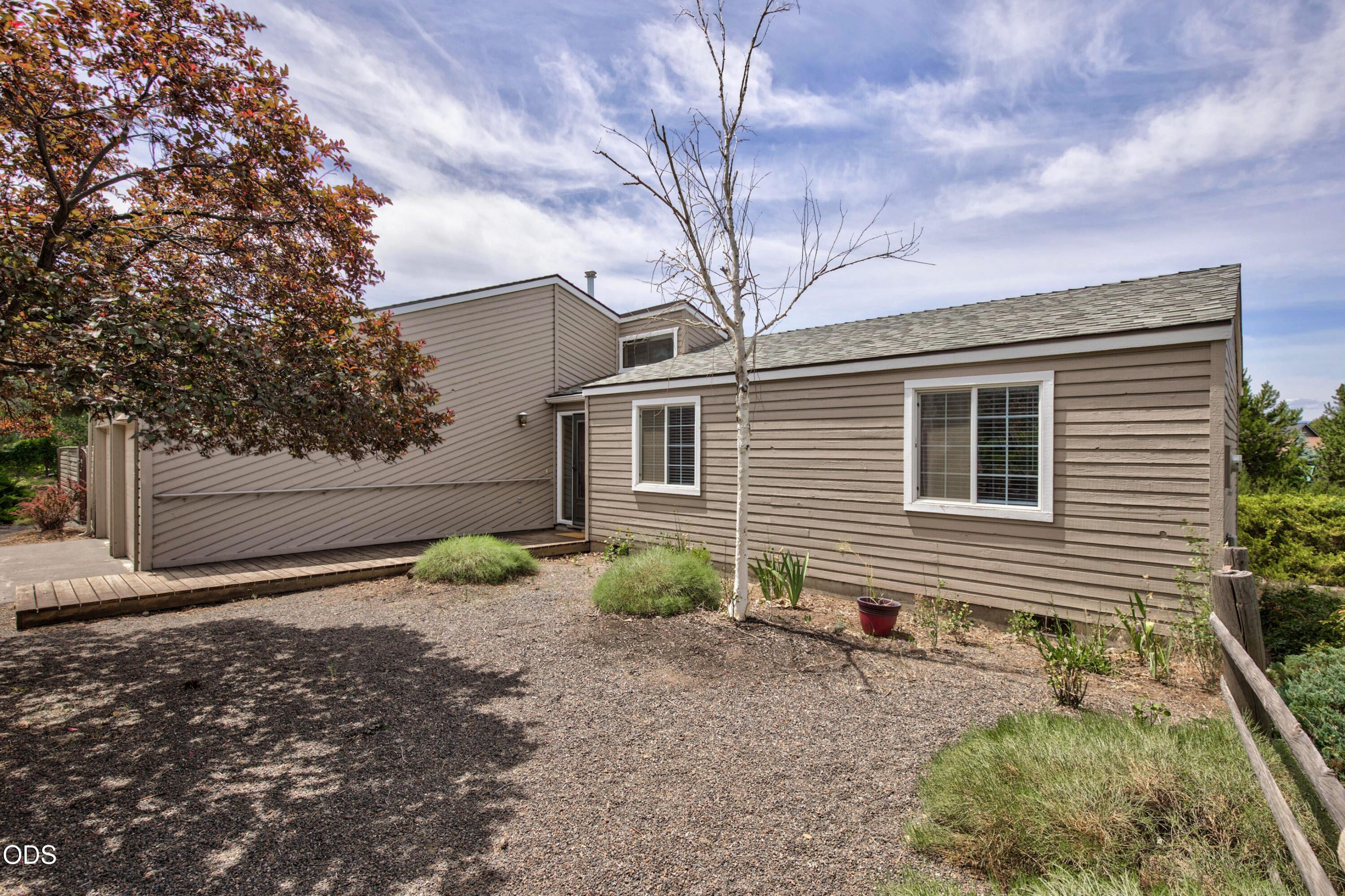61145 Ladera Road Bend, OR 97702 - Photo 2 of 37