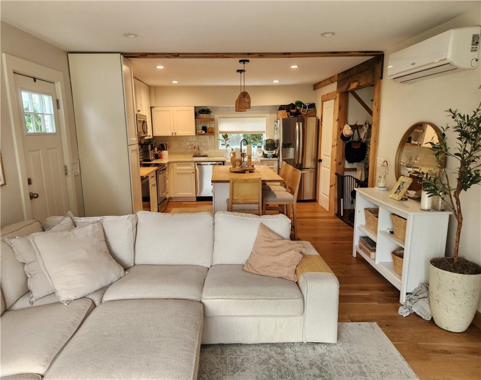 155 Hatchery Road North Kingstown, RI 02852 - Photo 8 of 23 Gallery Image 8