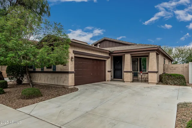 $575,000 | 4273 South Red Rock Street, Gilbert, AZ 85297
