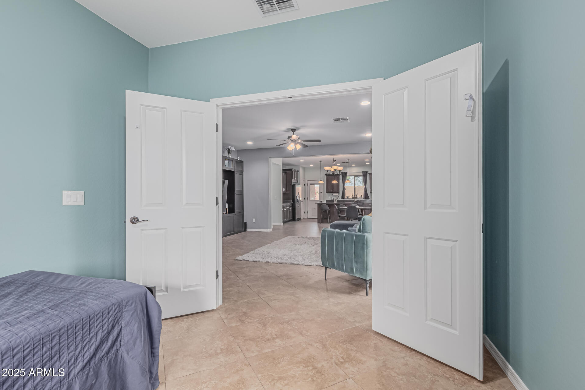 4273 South Red Rock Street Gilbert, AZ 85297 - Photo 33 of 40 Office View B