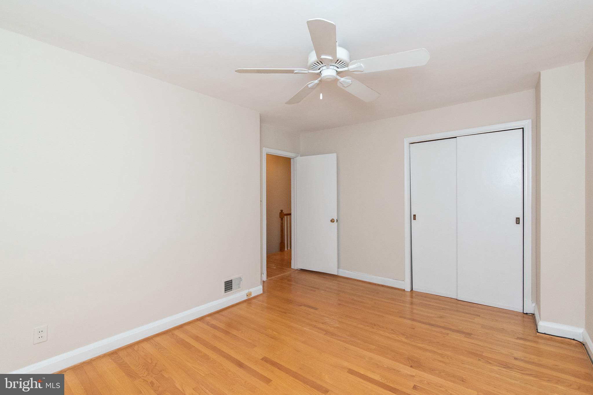 7133 Heathfield Road Baltimore, MD 21212 - Photo 22 of 36 BEDROOM 2