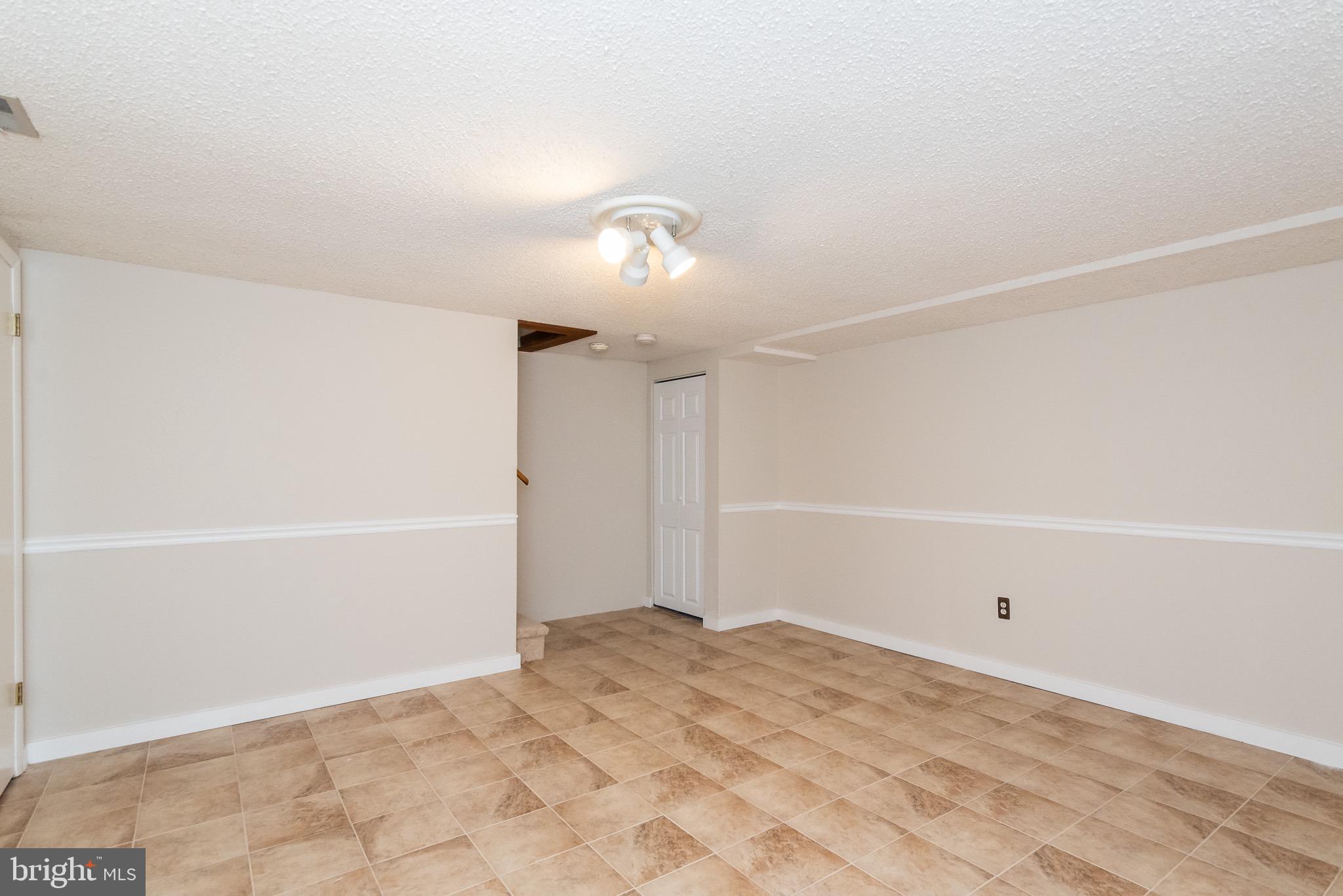 7133 Heathfield Road Baltimore, MD 21212 - Photo 28 of 36 REC ROOM