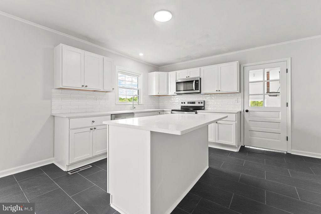 15409 Jonas Road Culpeper, VA 22701 - Photo 11 of 51