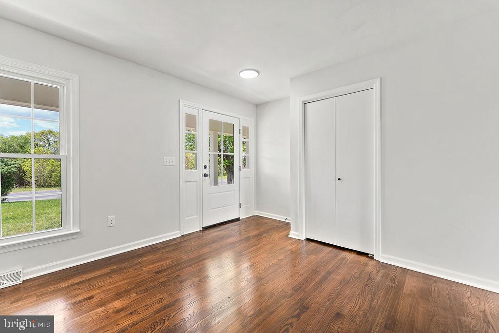 15409 Jonas Road Culpeper, VA 22701 - Photo 7 of 51