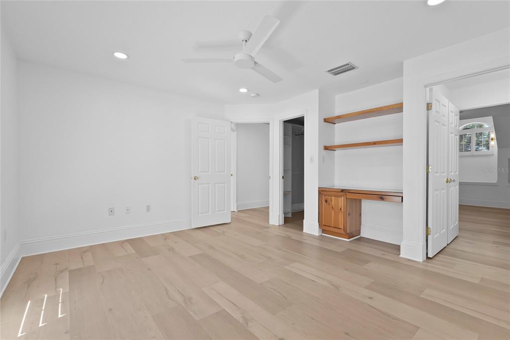 1826 Boyce Street Sarasota, FL 34239 - Photo 57 of 98 a view of an empty room