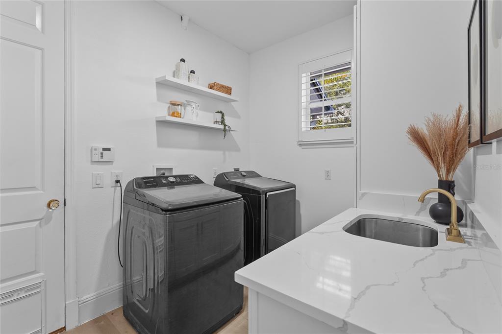 1826 Boyce Street Sarasota, FL 34239 - Photo 73 of 98