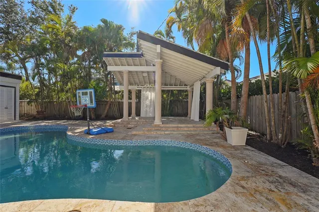 $2,150,000 | 1826 Boyce Street, Sarasota, FL 34239