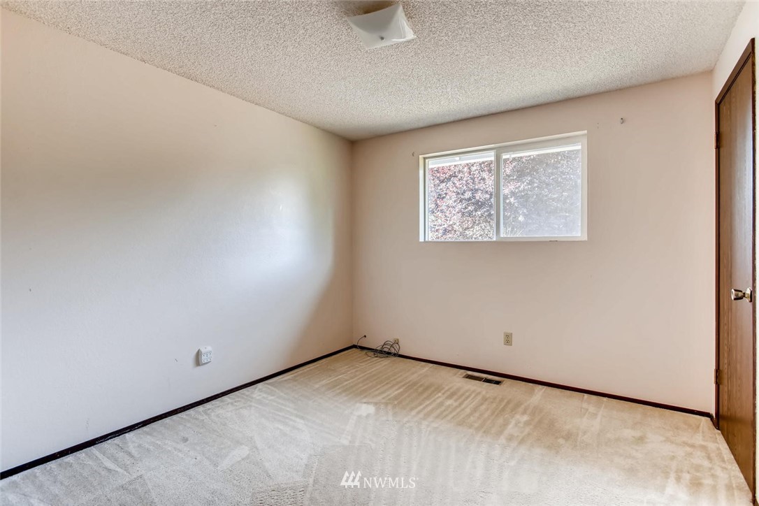 13001 Southeast 188th Street Renton, WA 98058 - Photo 15 of 25 Gallery Image 15