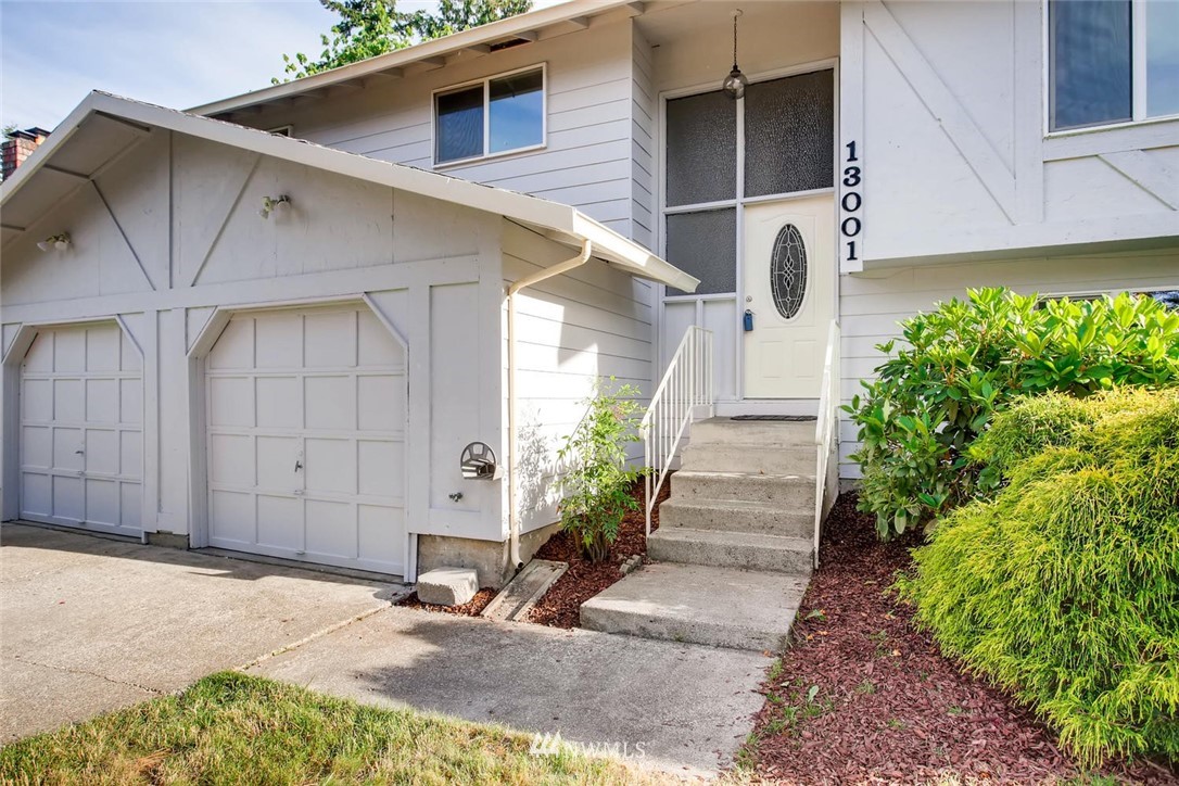 13001 Southeast 188th Street Renton, WA 98058 - Photo 3 of 25 Gallery Image 3