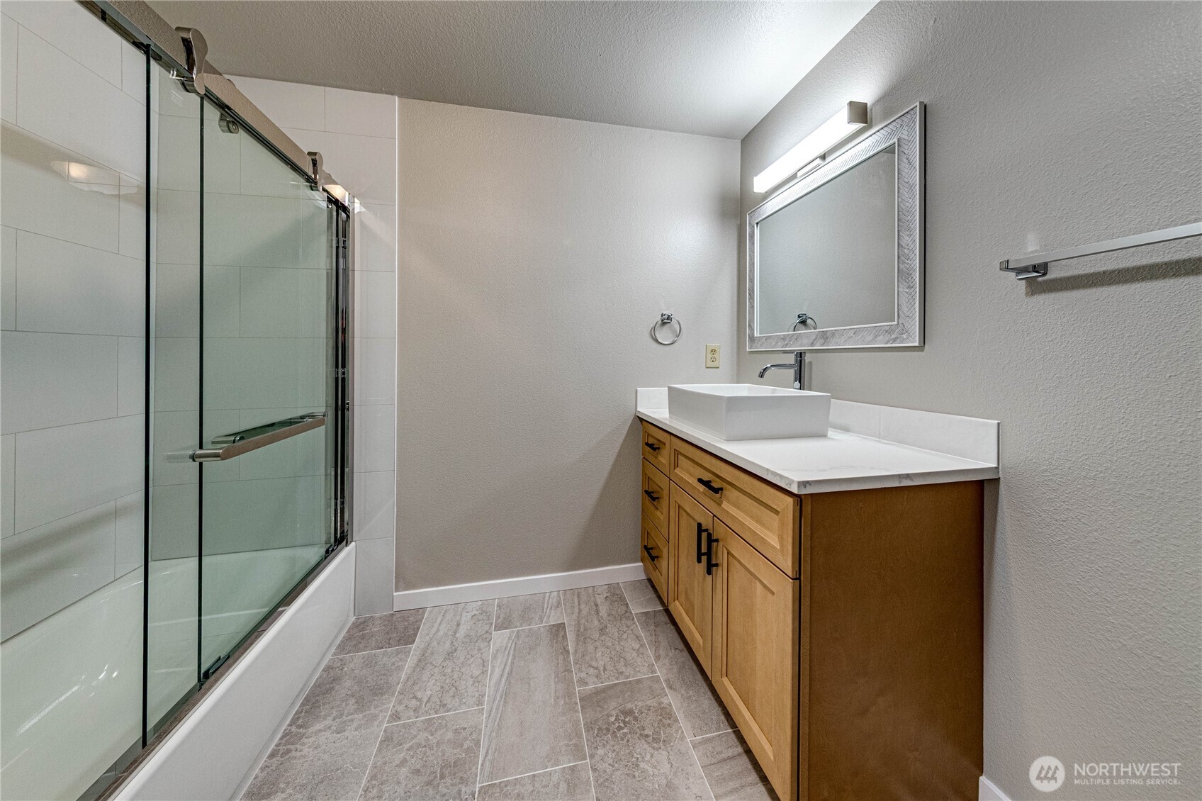 17324 Meadowdale Beach Road Edmonds, WA 98026 - Photo 23 of 40 Gallery Image 23