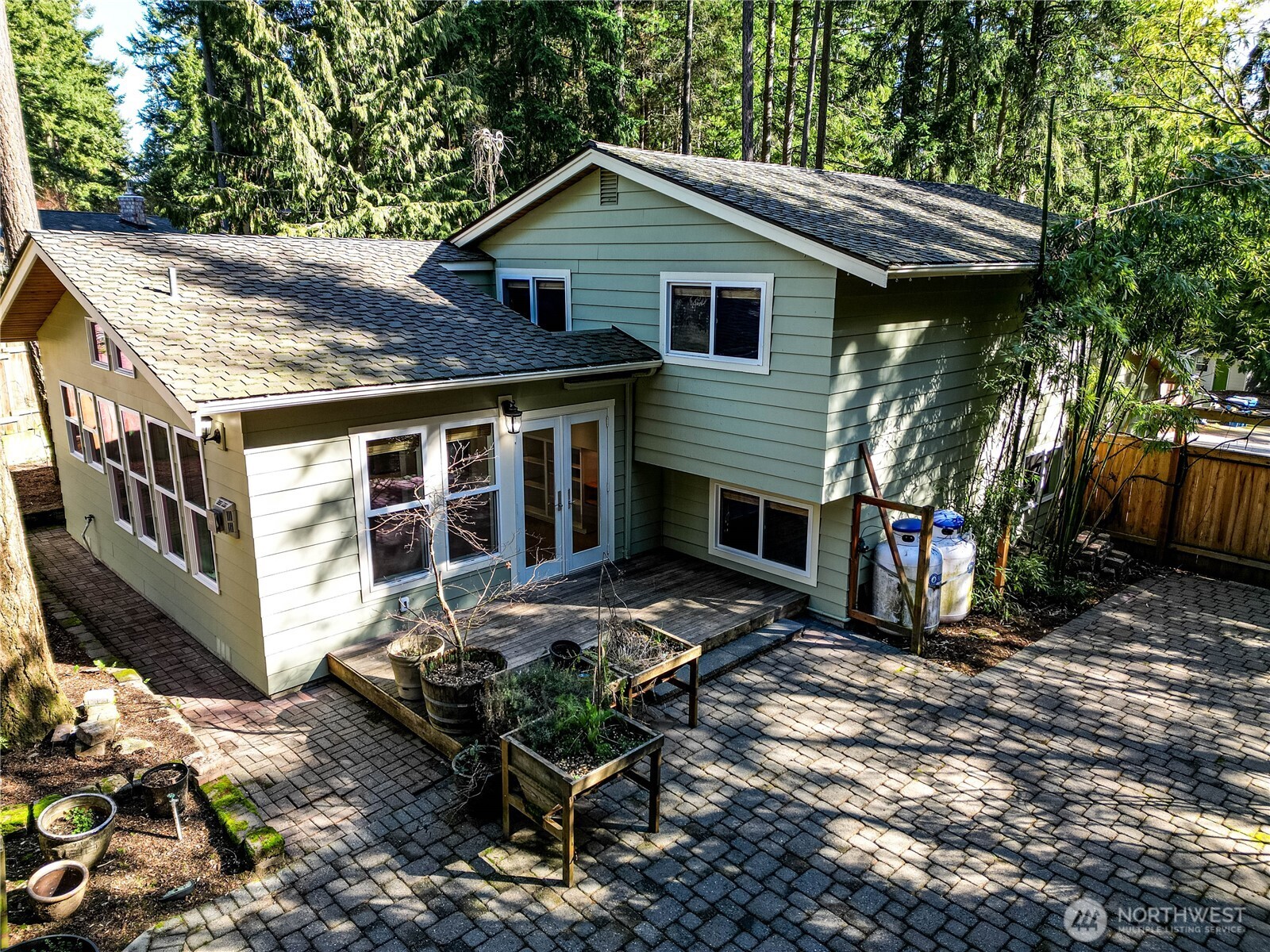 17324 Meadowdale Beach Road Edmonds, WA 98026 - Photo 27 of 40 Gallery Image 27