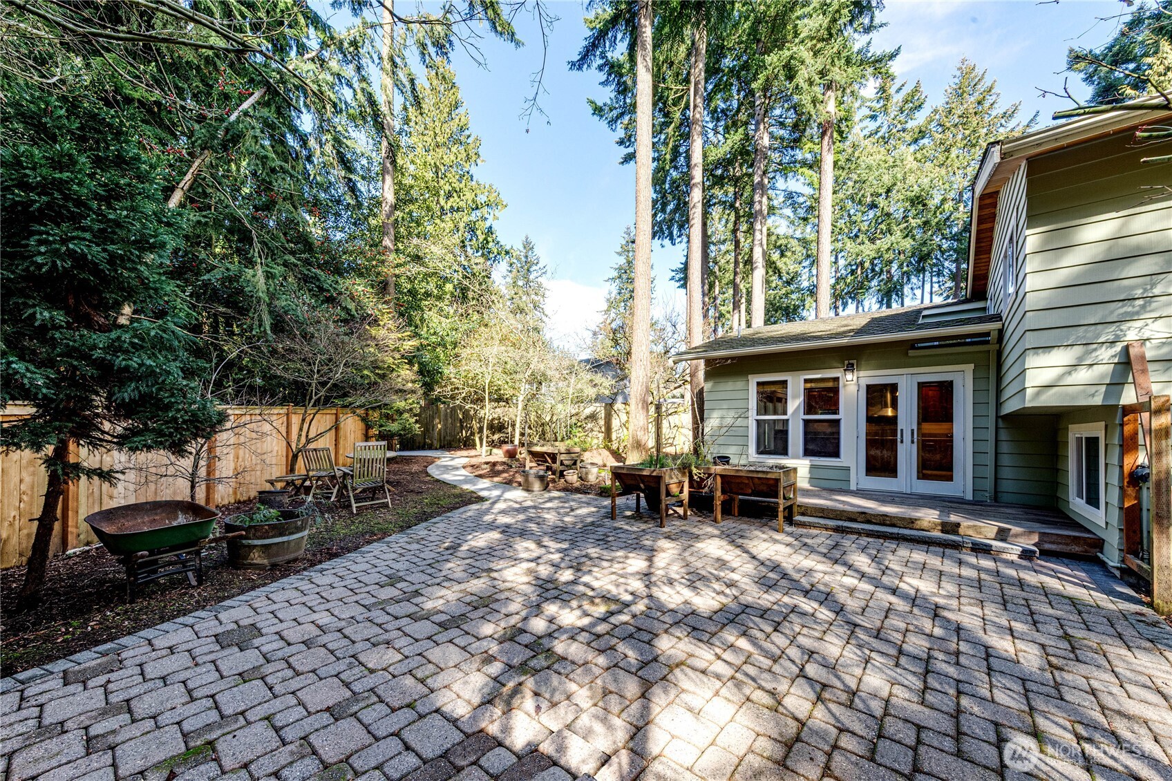 17324 Meadowdale Beach Road Edmonds, WA 98026 - Photo 29 of 40 Gallery Image 29