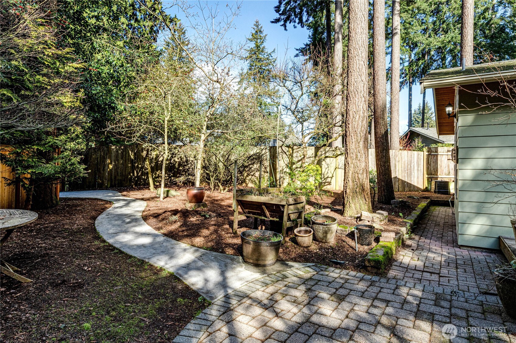17324 Meadowdale Beach Road Edmonds, WA 98026 - Photo 32 of 40 Gallery Image 32