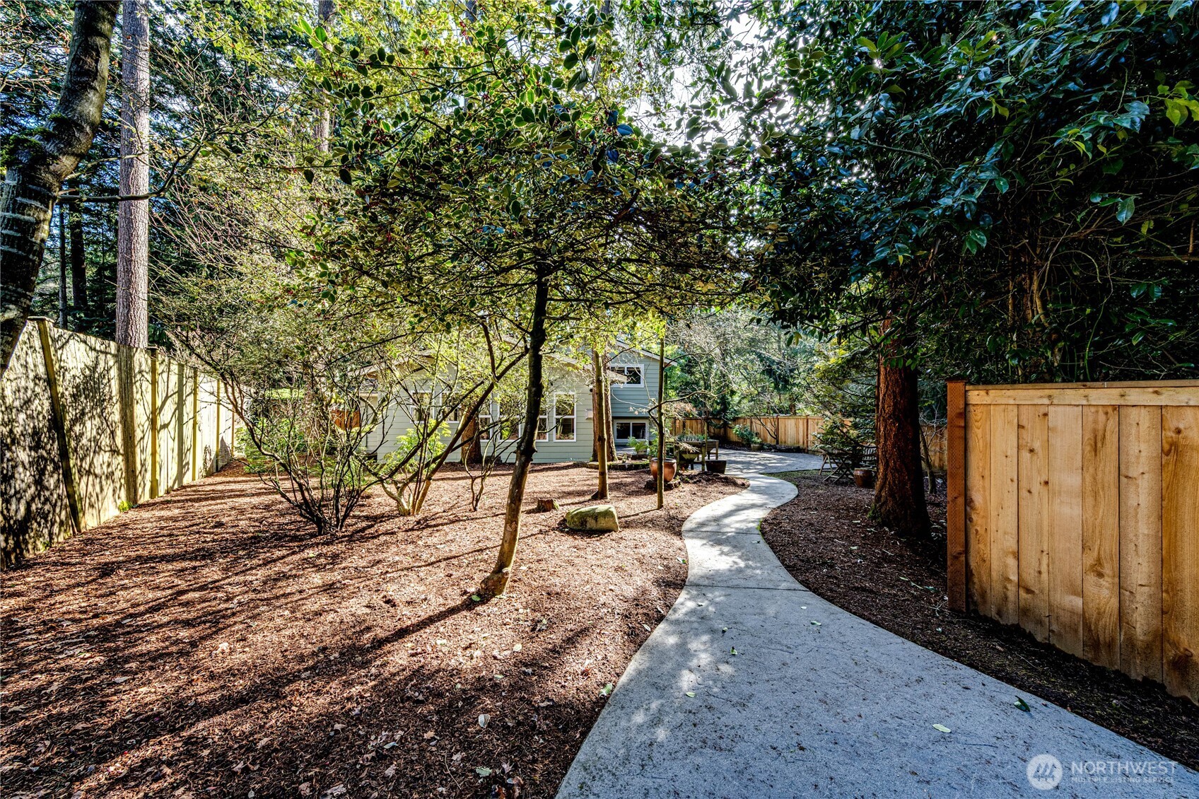 17324 Meadowdale Beach Road Edmonds, WA 98026 - Photo 33 of 40 Gallery Image 33