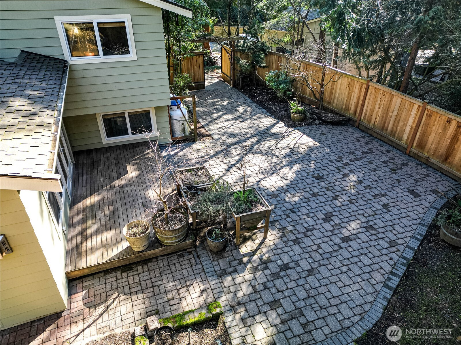 17324 Meadowdale Beach Road Edmonds, WA 98026 - Photo 34 of 40 Gallery Image 34