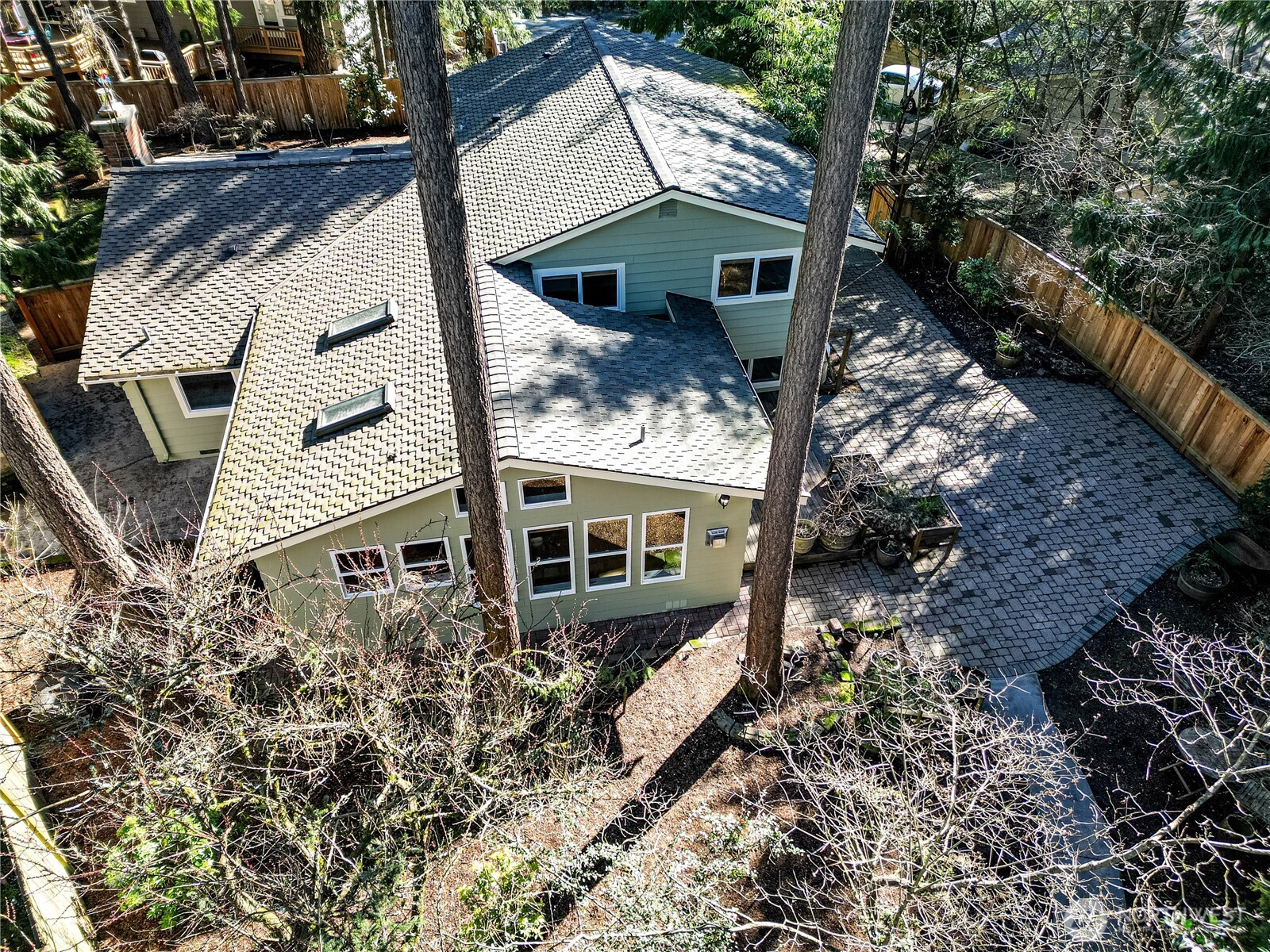 17324 Meadowdale Beach Road Edmonds, WA 98026 - Photo 36 of 40 Gallery Image 36