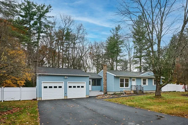 $379,900 | 12 Kingsberry Lane, Southampton, MA 01073